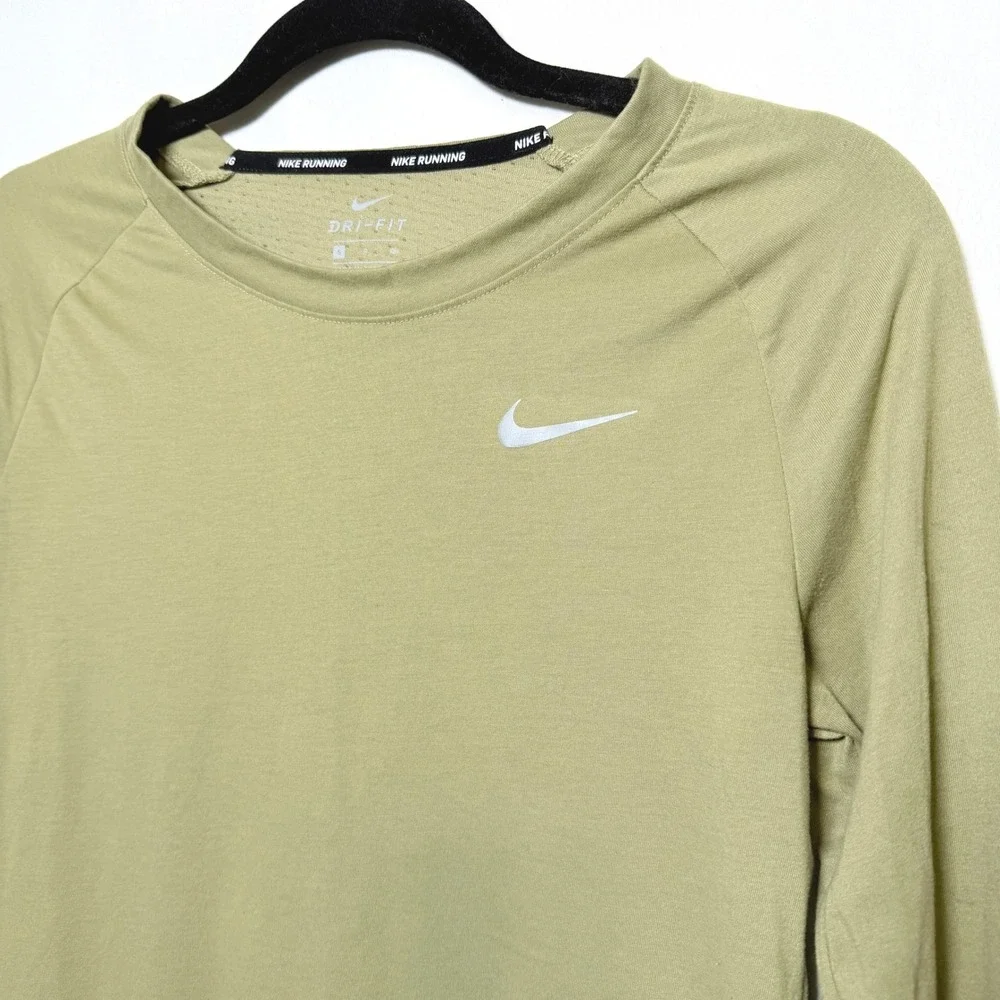 Nike Running Dri-FIT Long Sleeve Shirt Olive Green AT4172-225 Mens Small